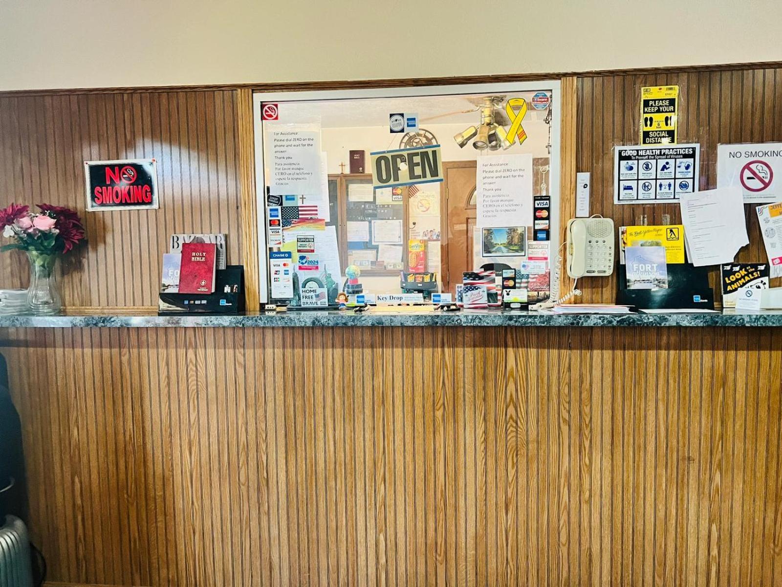 Villa Inn Motel Near Hwy 12 Wi Capital O Fort Atkinson Extérieur photo